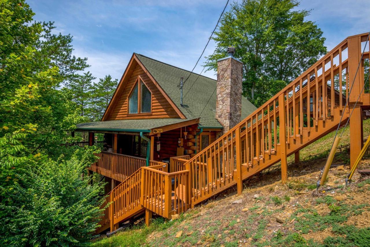 Inviting Sevierville Cabin With Deck And Hot Tub! Exterior foto