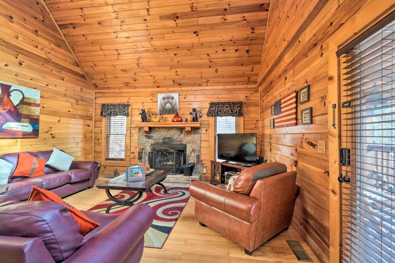 Inviting Sevierville Cabin With Deck And Hot Tub! Exterior foto