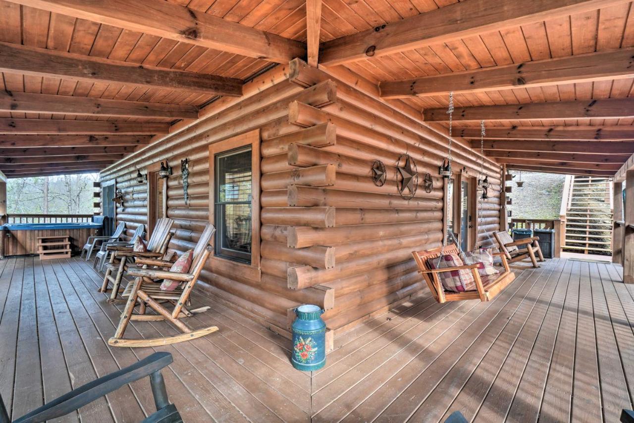 Inviting Sevierville Cabin With Deck And Hot Tub! Exterior foto